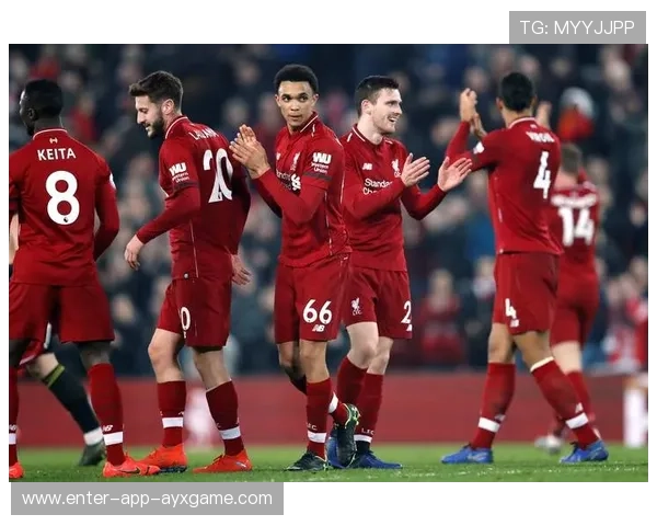 利物浦角球战术再现，门前争顶致胜