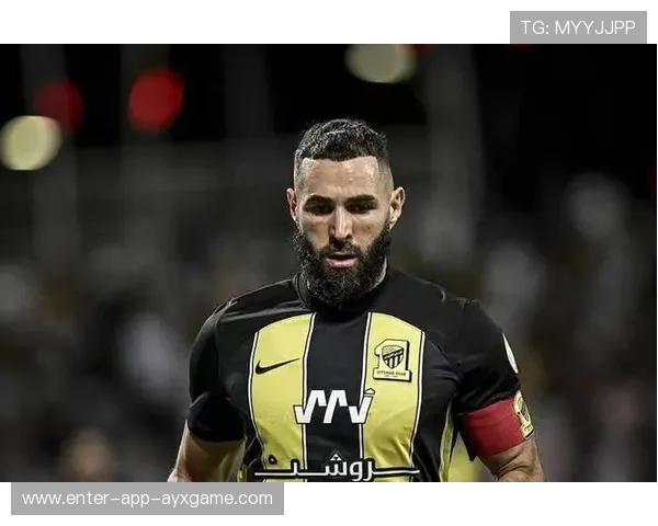 皇马本泽马关键时刻的门前嗅觉让对手绝望