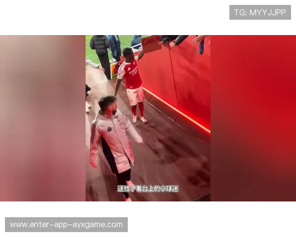 萨卡长传助攻队友门前补射成功