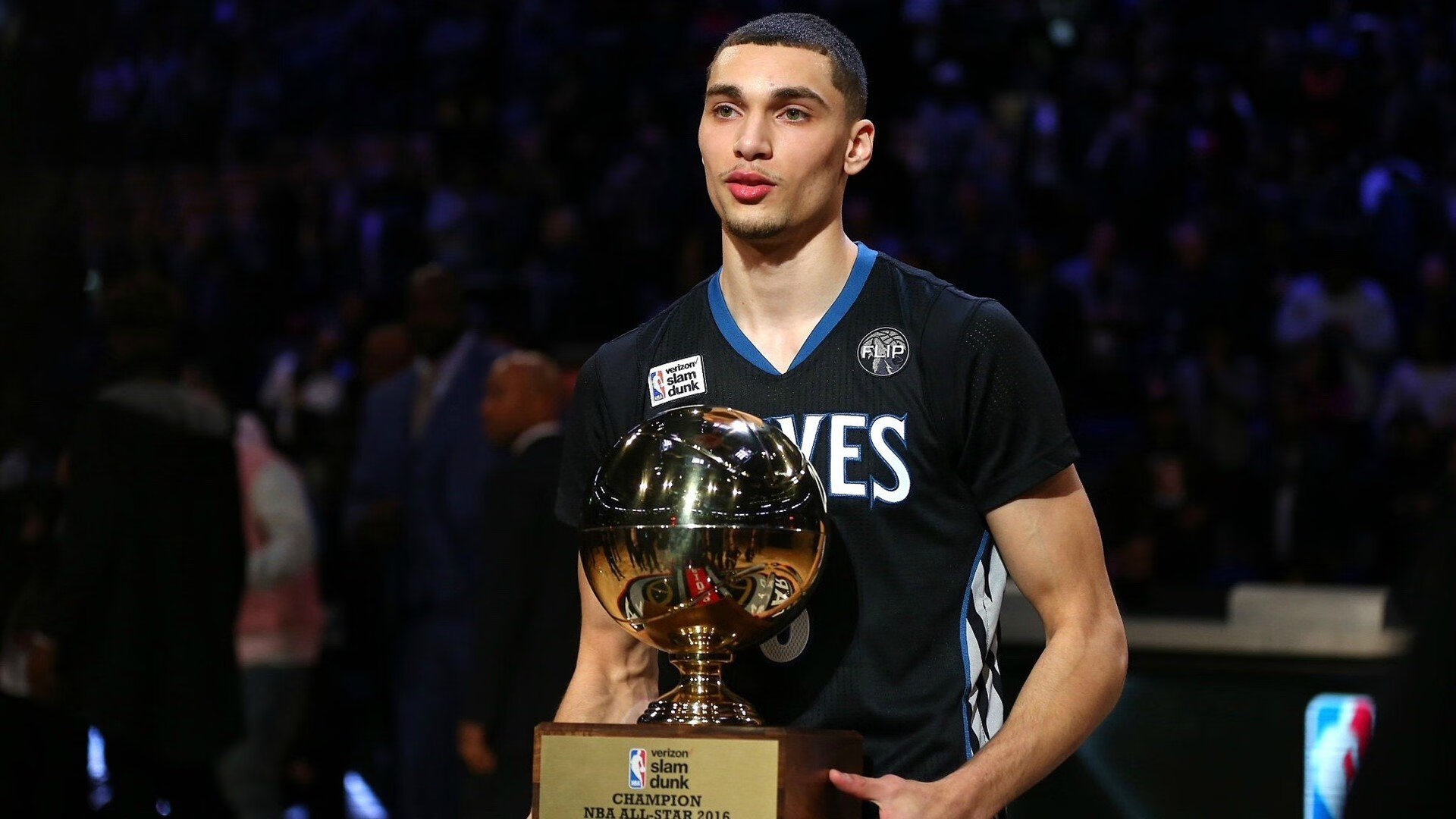 _未来体育馆：绿色能源与智能科技完美融合_，未来体育场馆